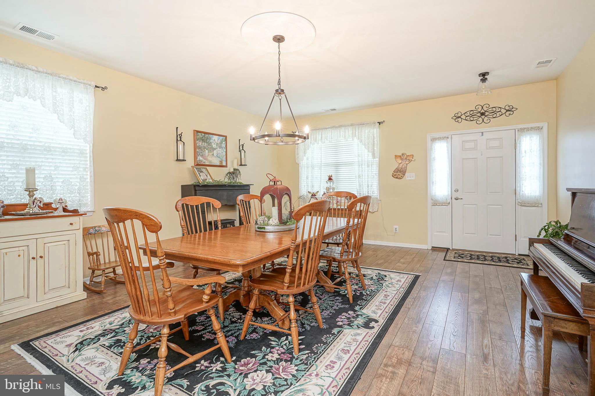 50 W DEHART AVENUE