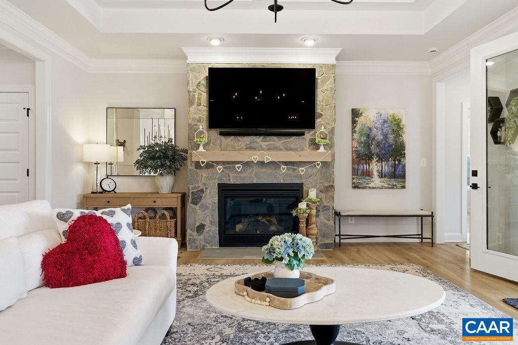 SPRING CREEK - Residential