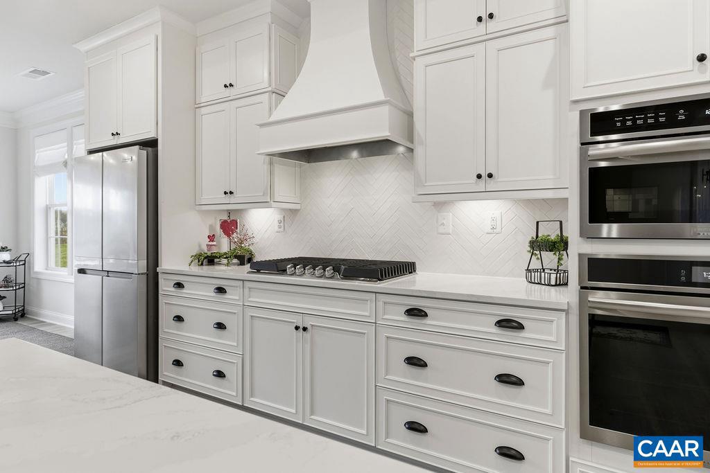 SPRING CREEK - Residential