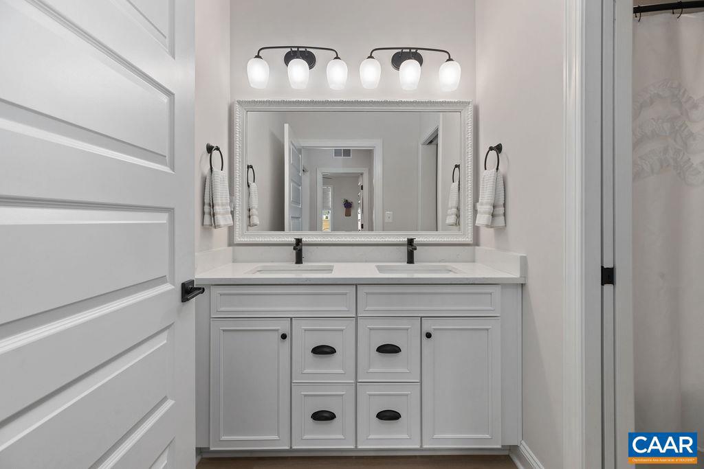 SPRING CREEK - Residential