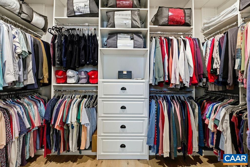 SPRING CREEK - Residential