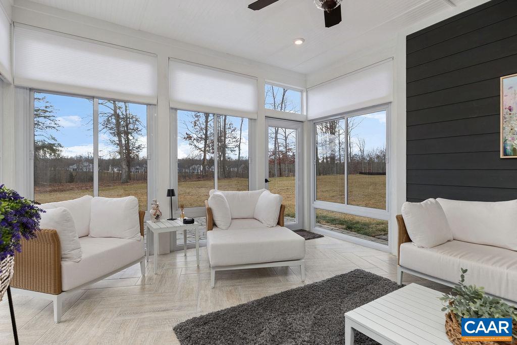 SPRING CREEK - Residential