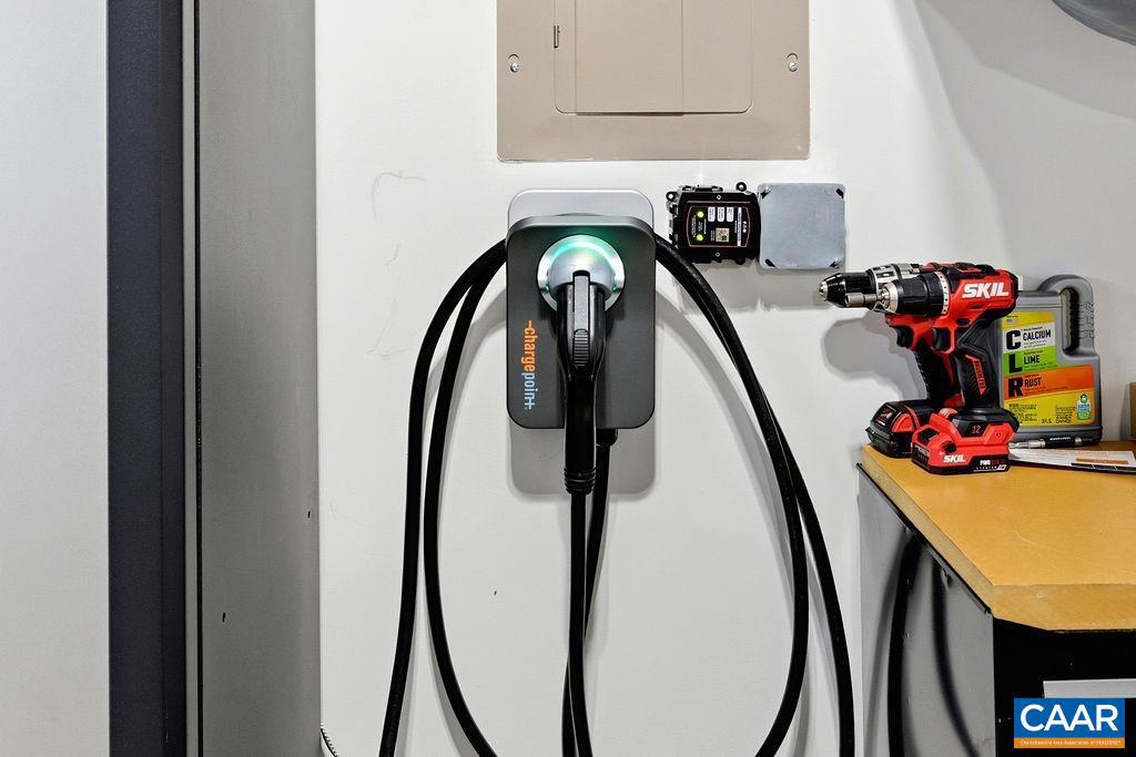 SPRING CREEK - Residential