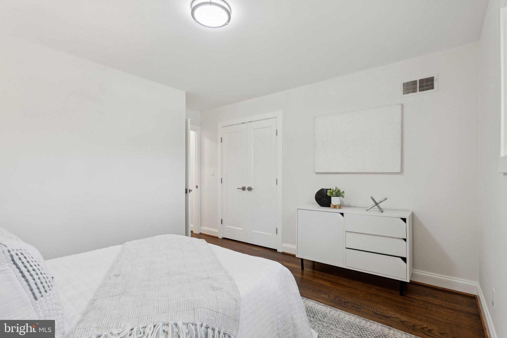 NORTH BETHESDA - Residential