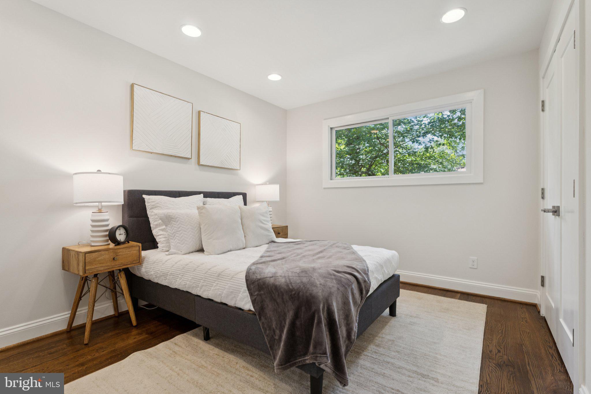 NORTH BETHESDA - Residential