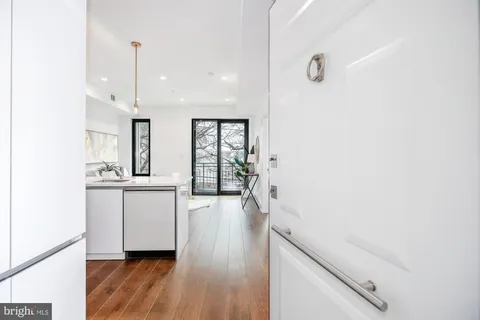 1002 Rhode Island Avenue NE Unit 3, Washington, DC MLS: DCDC2195188