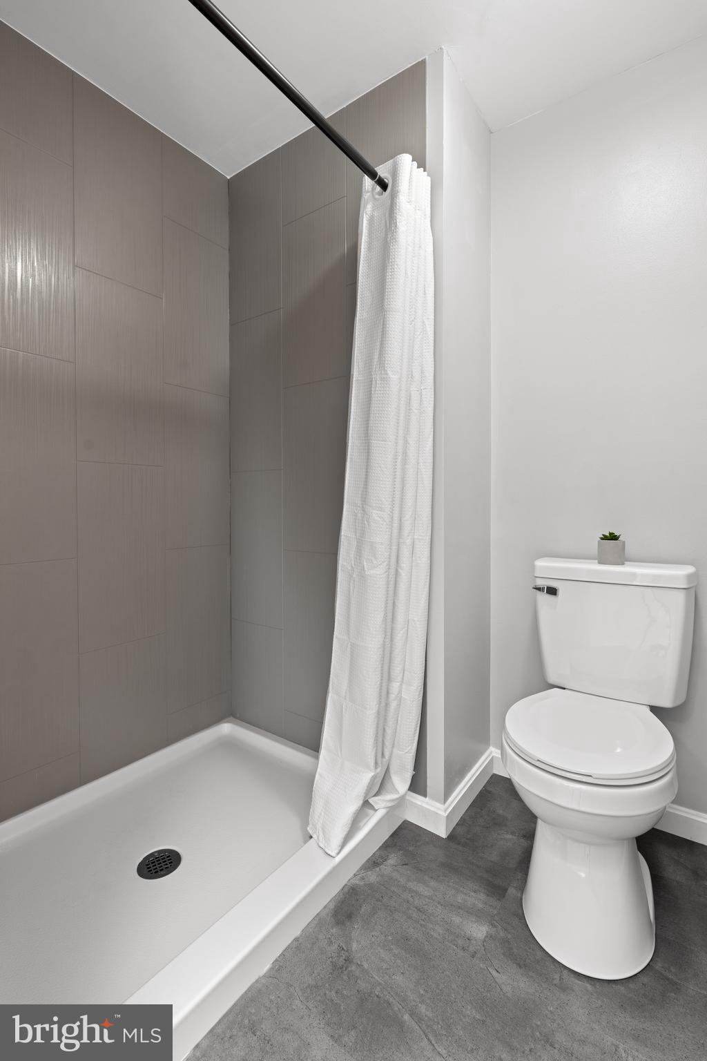 WATERSIDE - Residential