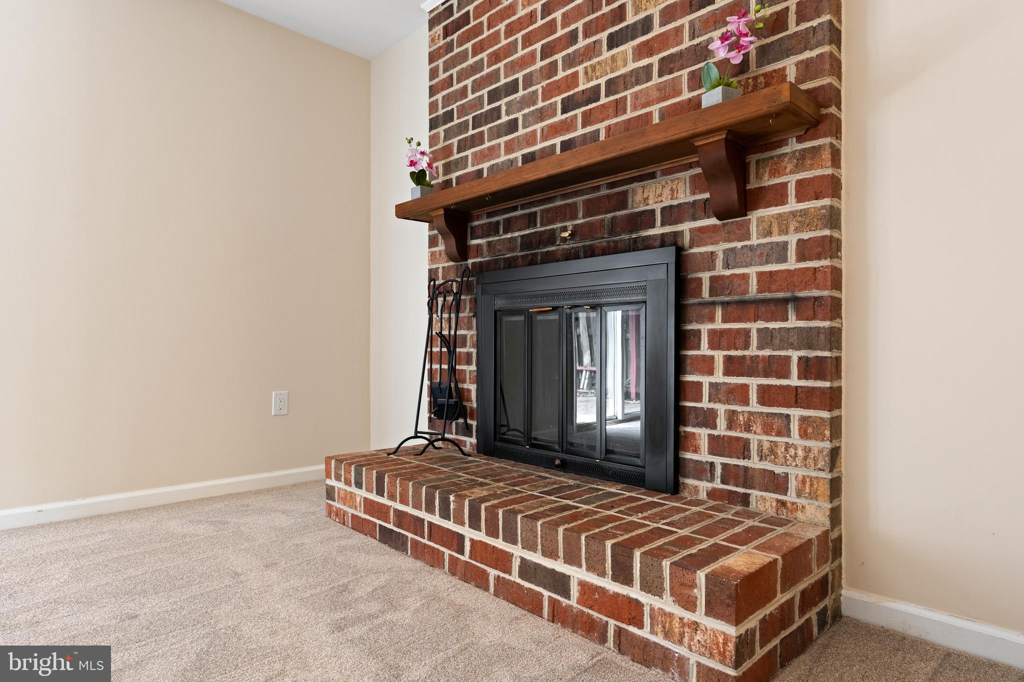 WATERSIDE - Residential