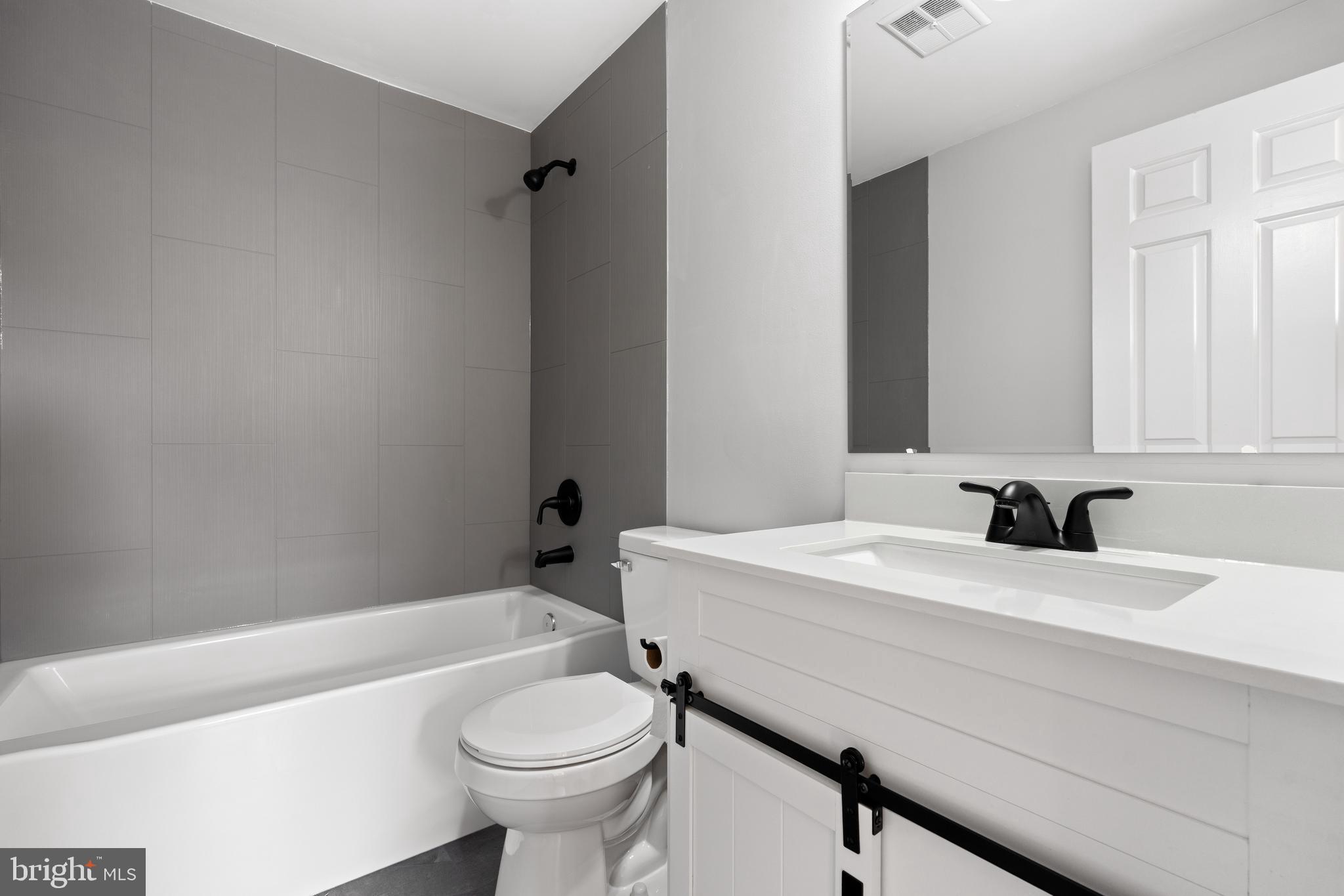 WATERSIDE - Residential