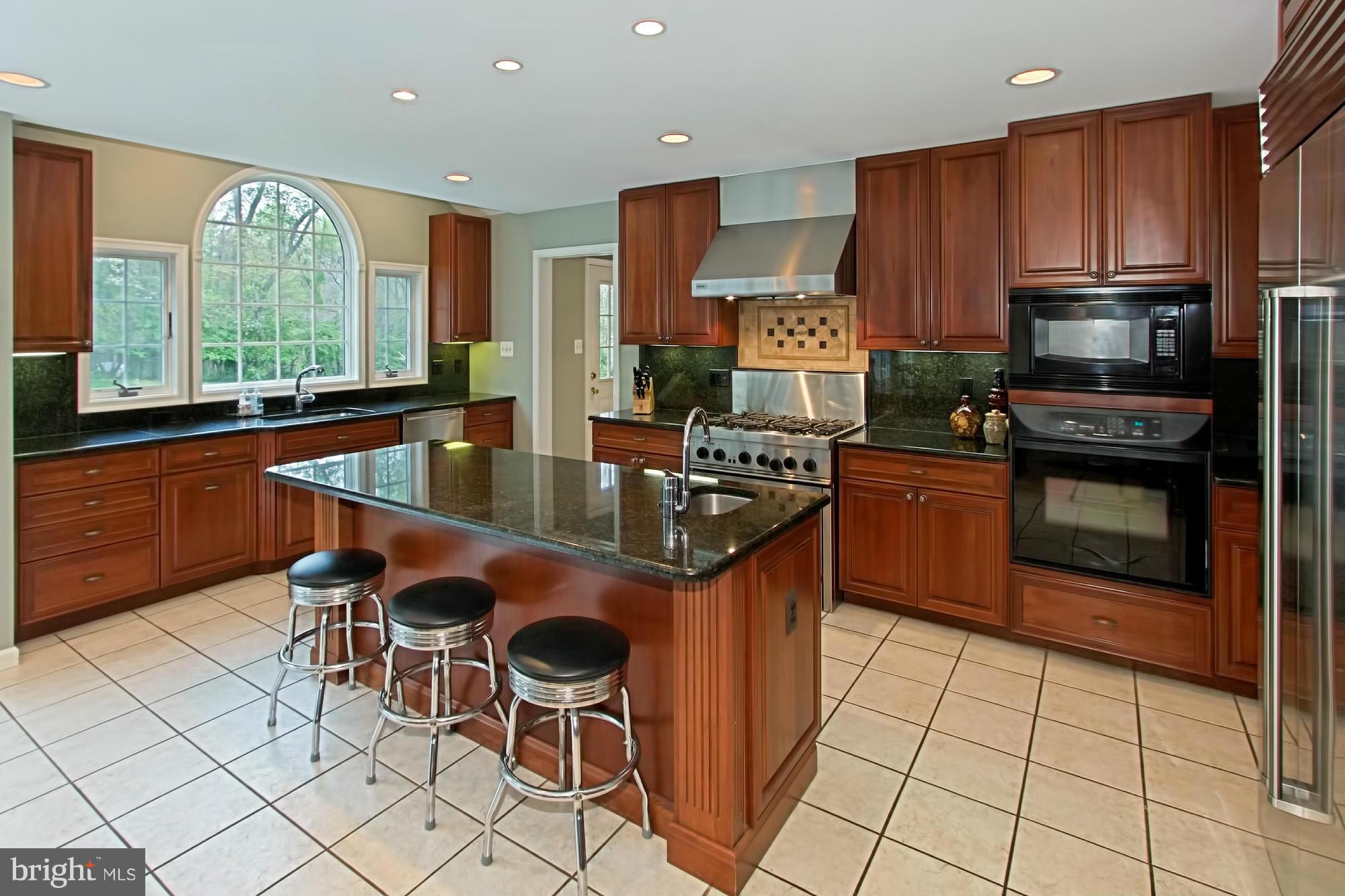 COLCHESTER HUNT - Residential