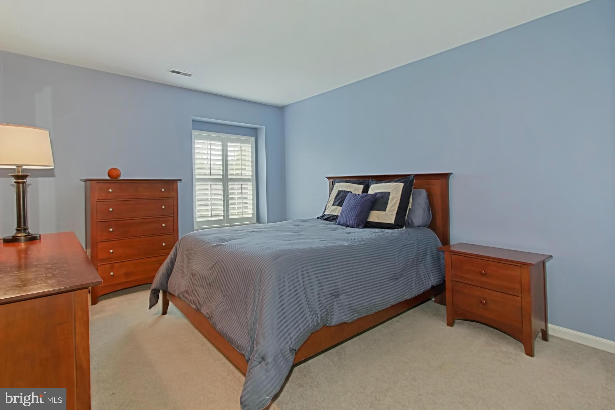 COLCHESTER HUNT - Residential