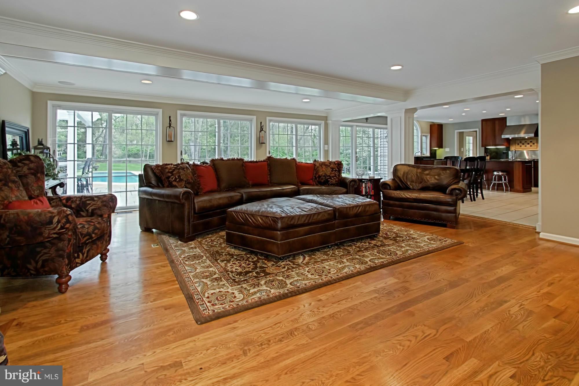 COLCHESTER HUNT - Residential