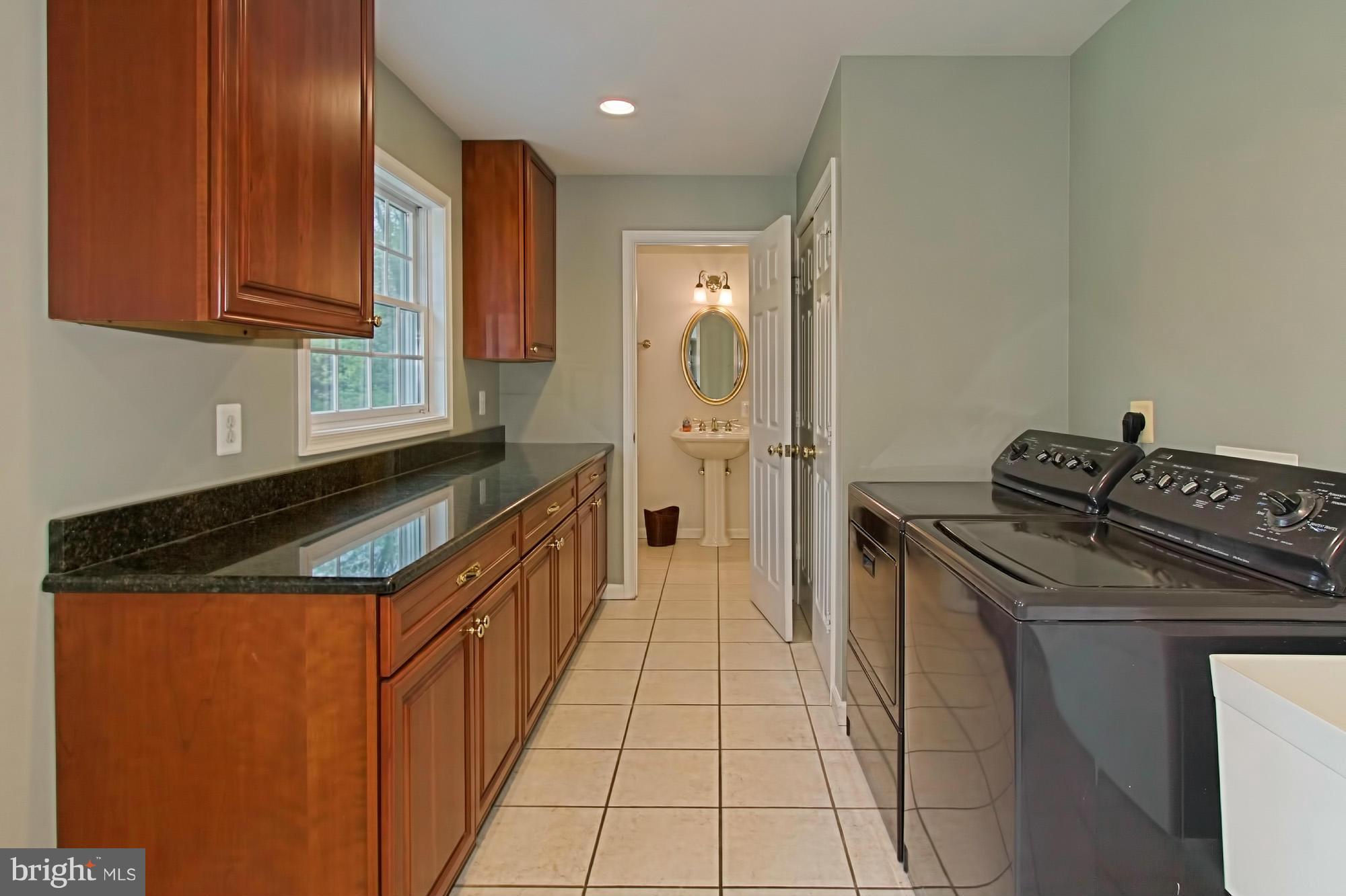 COLCHESTER HUNT - Residential