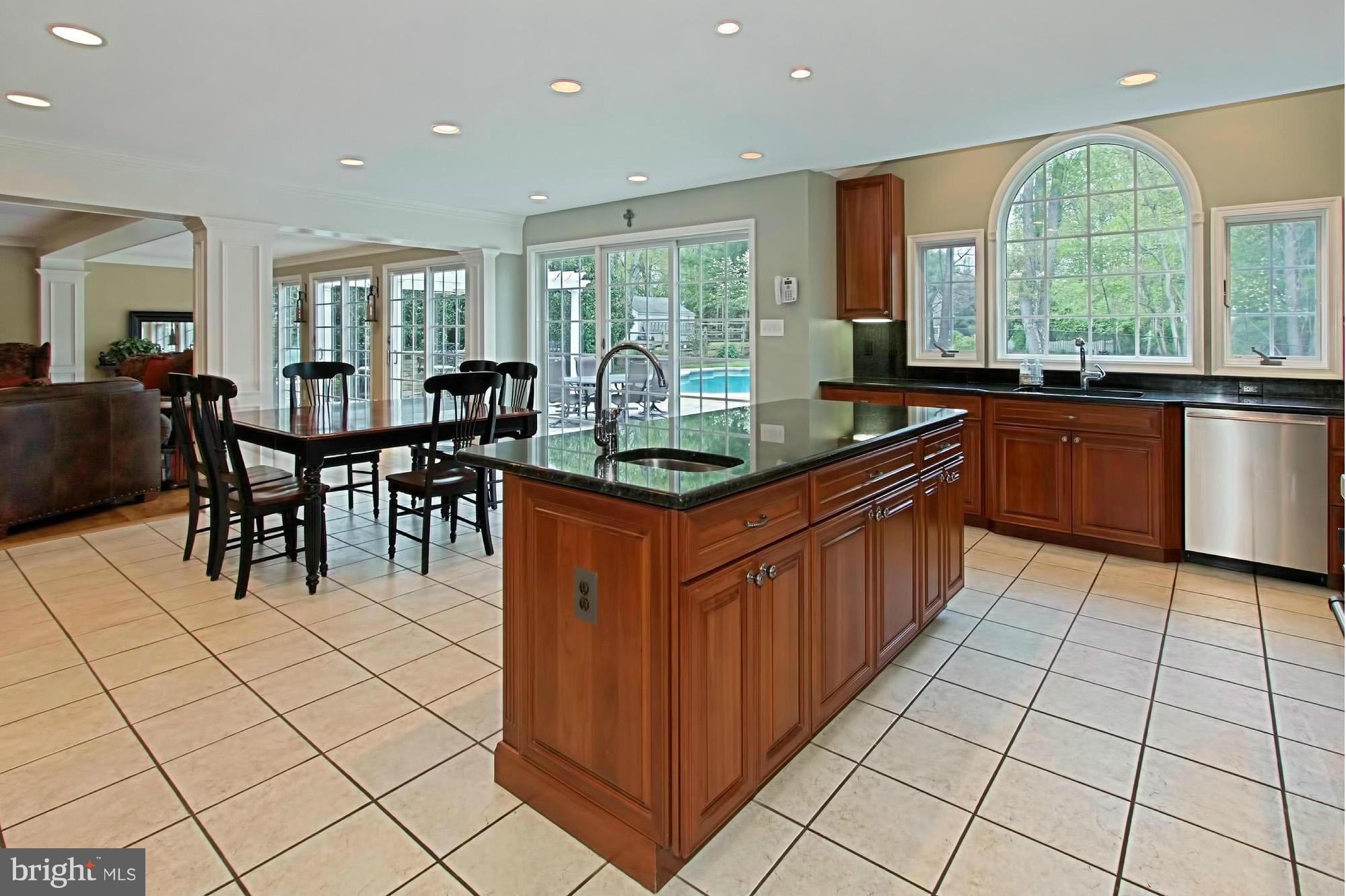 COLCHESTER HUNT - Residential