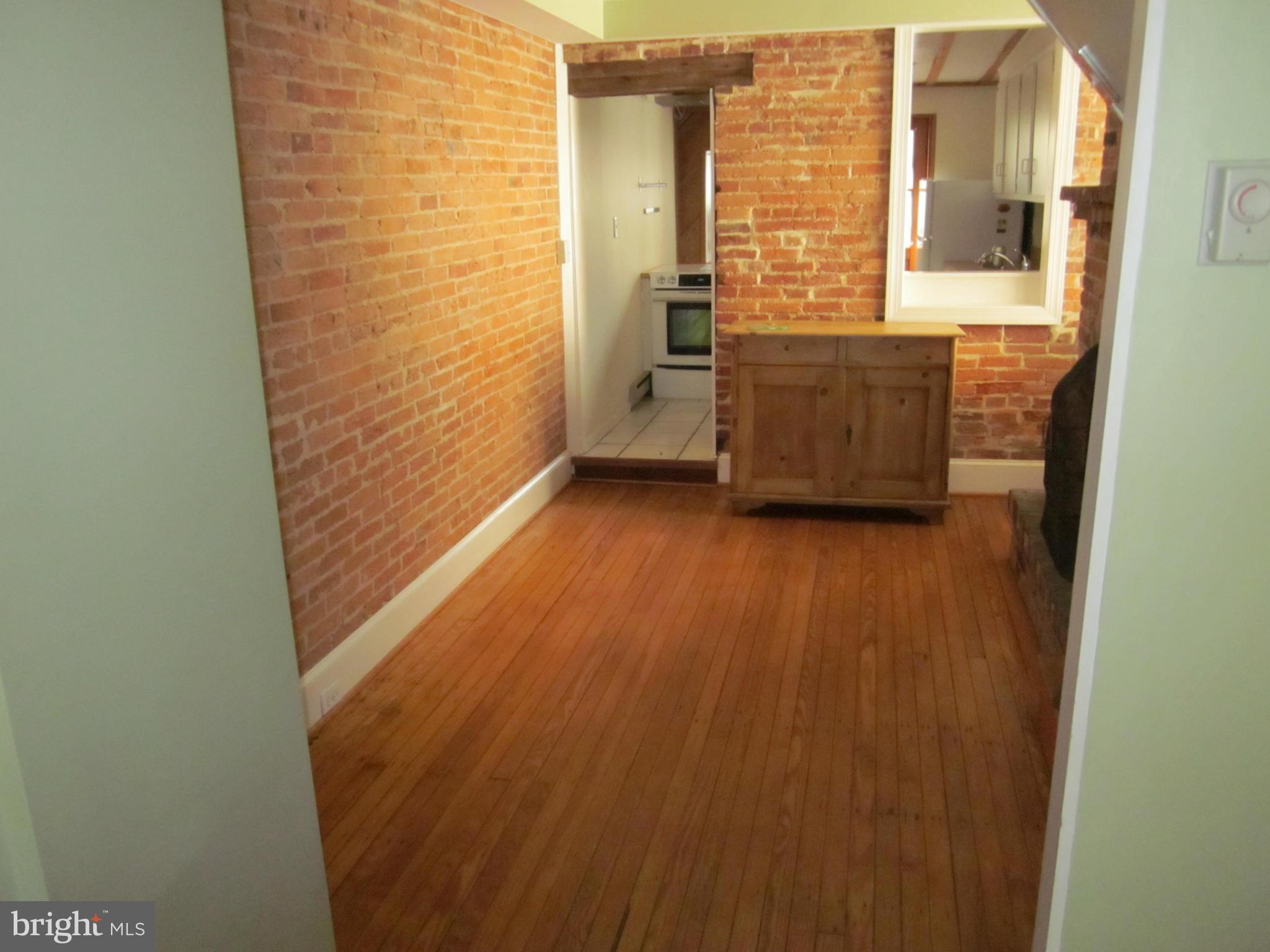 FEDERAL HILL HISTORIC DISTRICT - Residential Lease