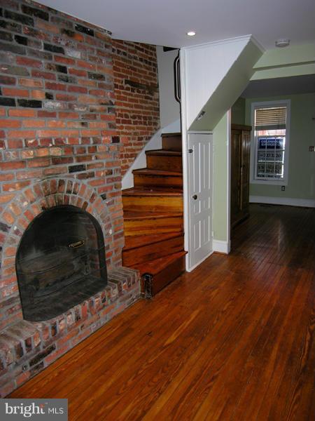 FEDERAL HILL HISTORIC DISTRICT - Residential Lease