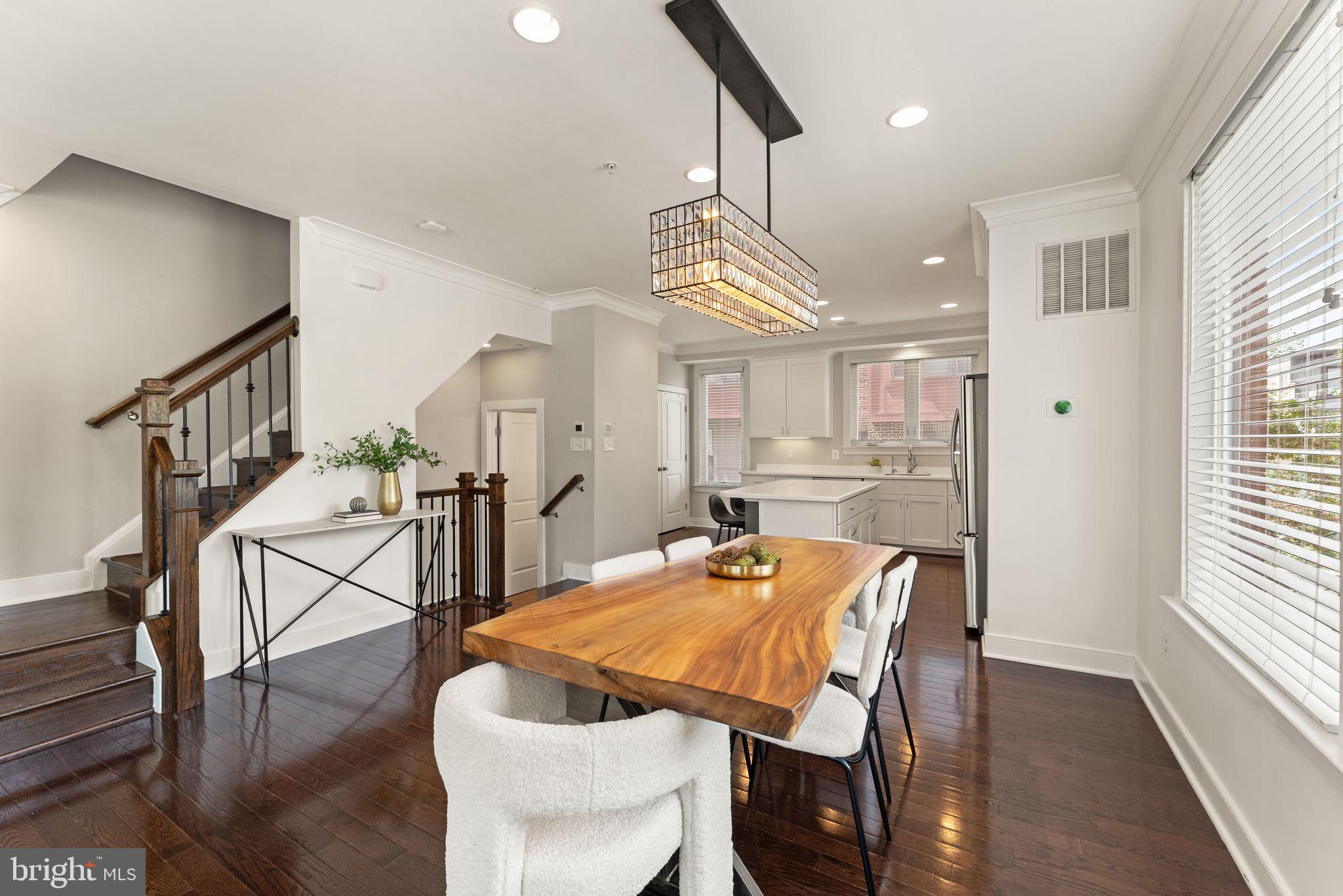 MOSAIC AT MERRIFIELD - Residential