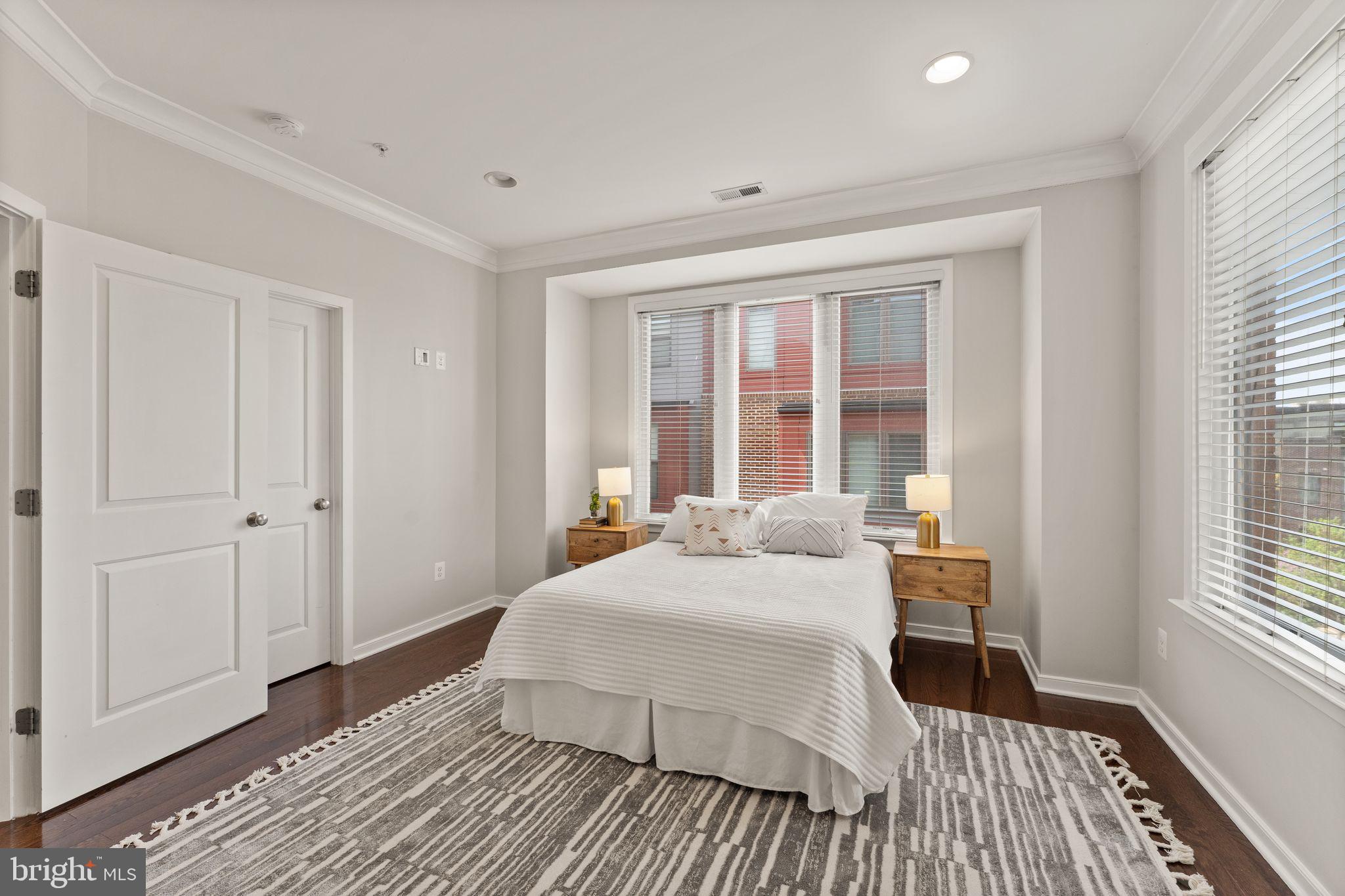 MOSAIC AT MERRIFIELD - Residential