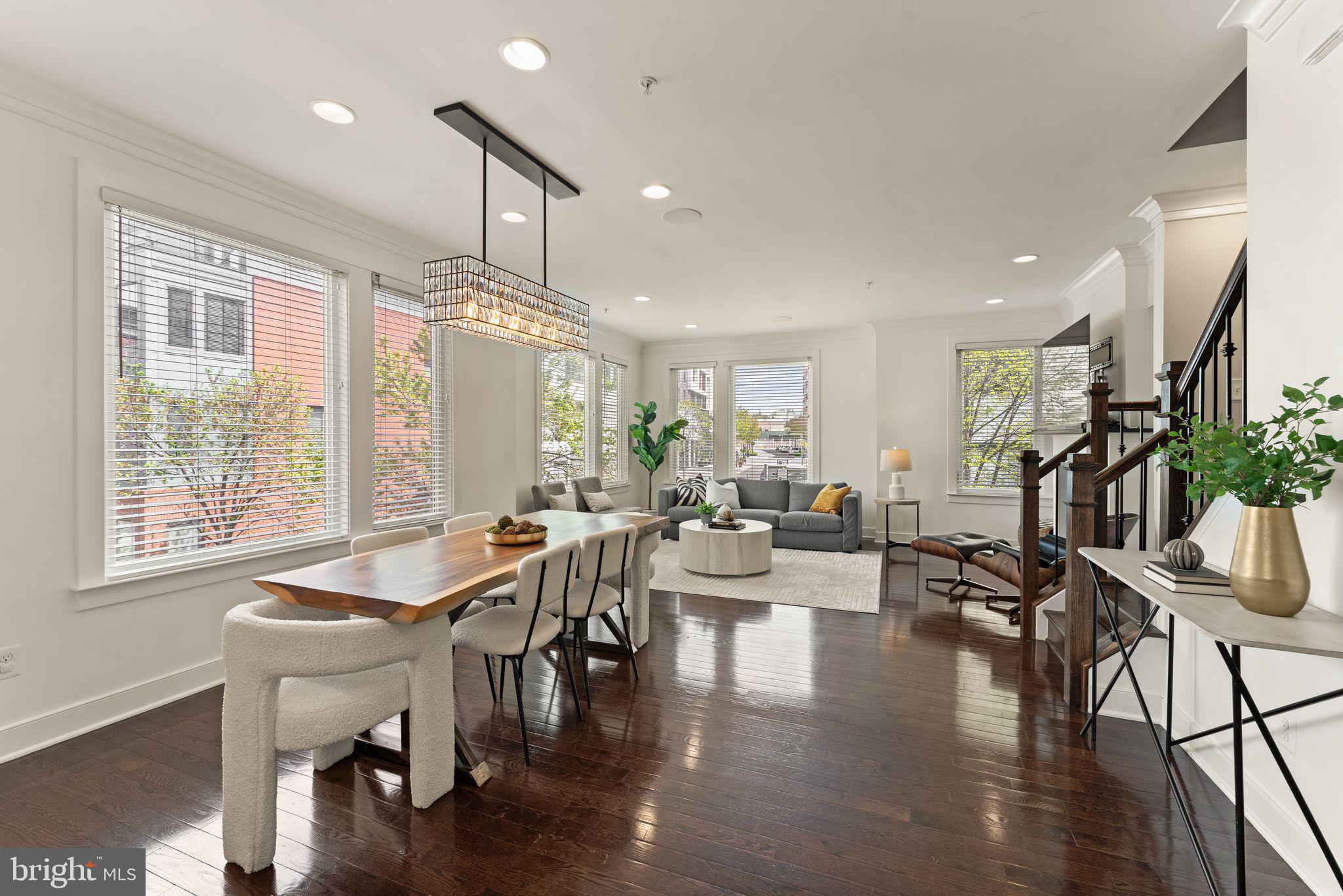 MOSAIC AT MERRIFIELD - Residential