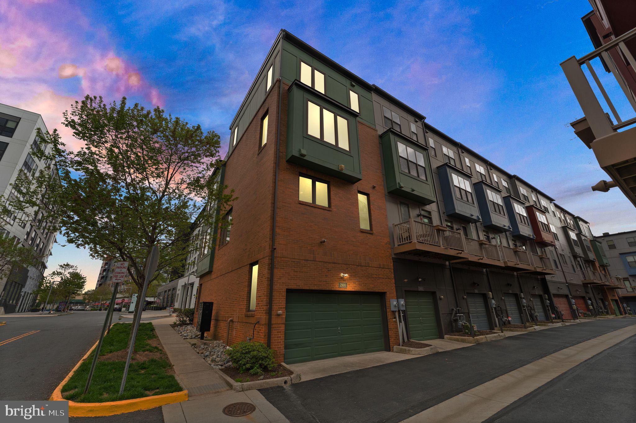 MOSAIC AT MERRIFIELD - Residential