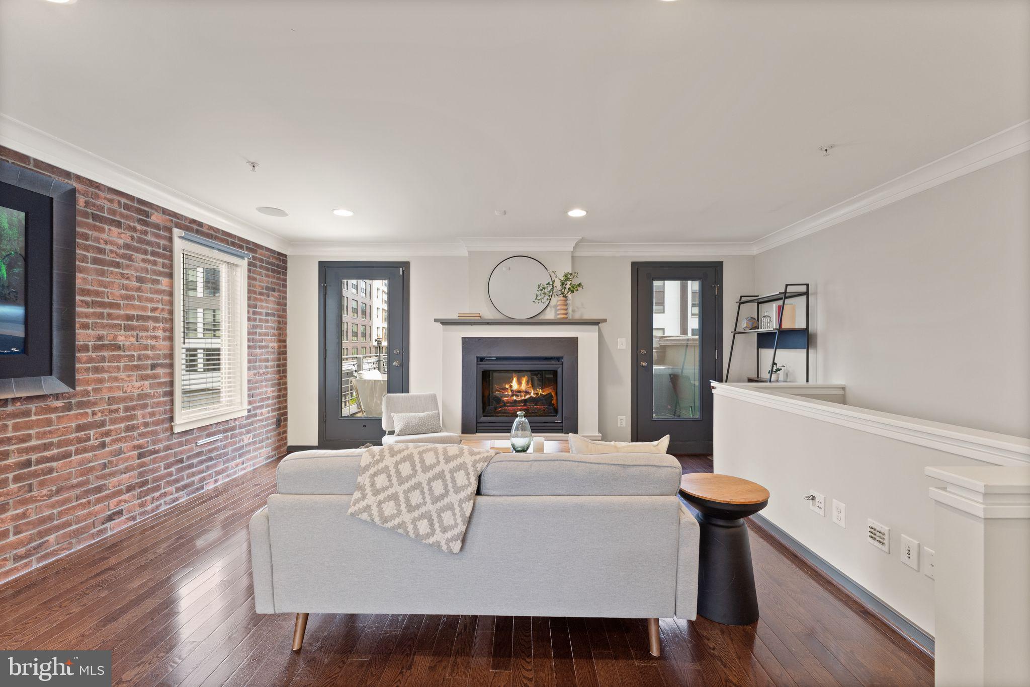 MOSAIC AT MERRIFIELD - Residential