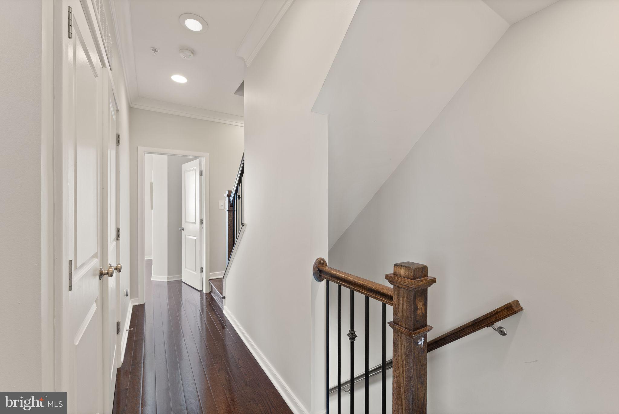 MOSAIC AT MERRIFIELD - Residential