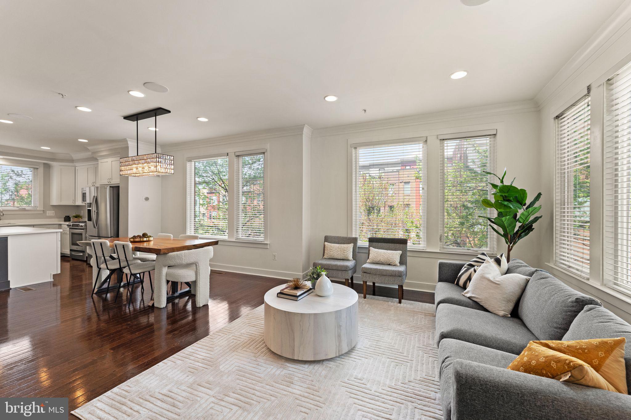 MOSAIC AT MERRIFIELD - Residential