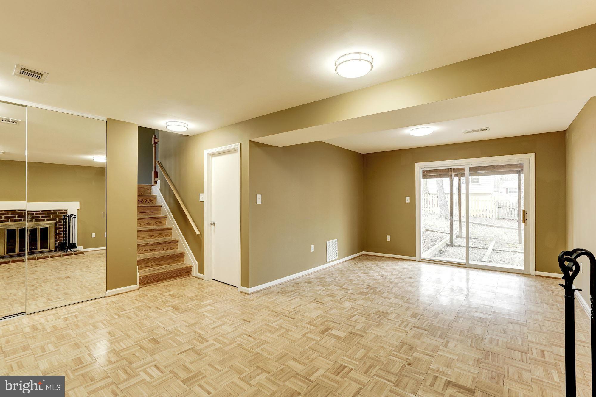 LAKE RIDGE - Residential Lease