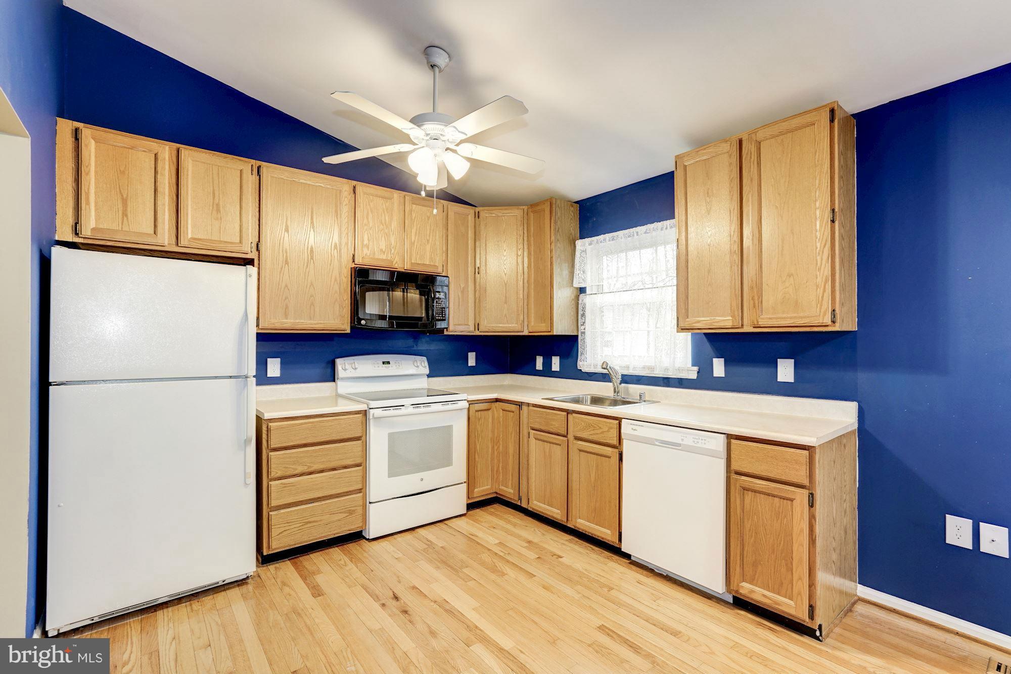 LAKE RIDGE - Residential Lease