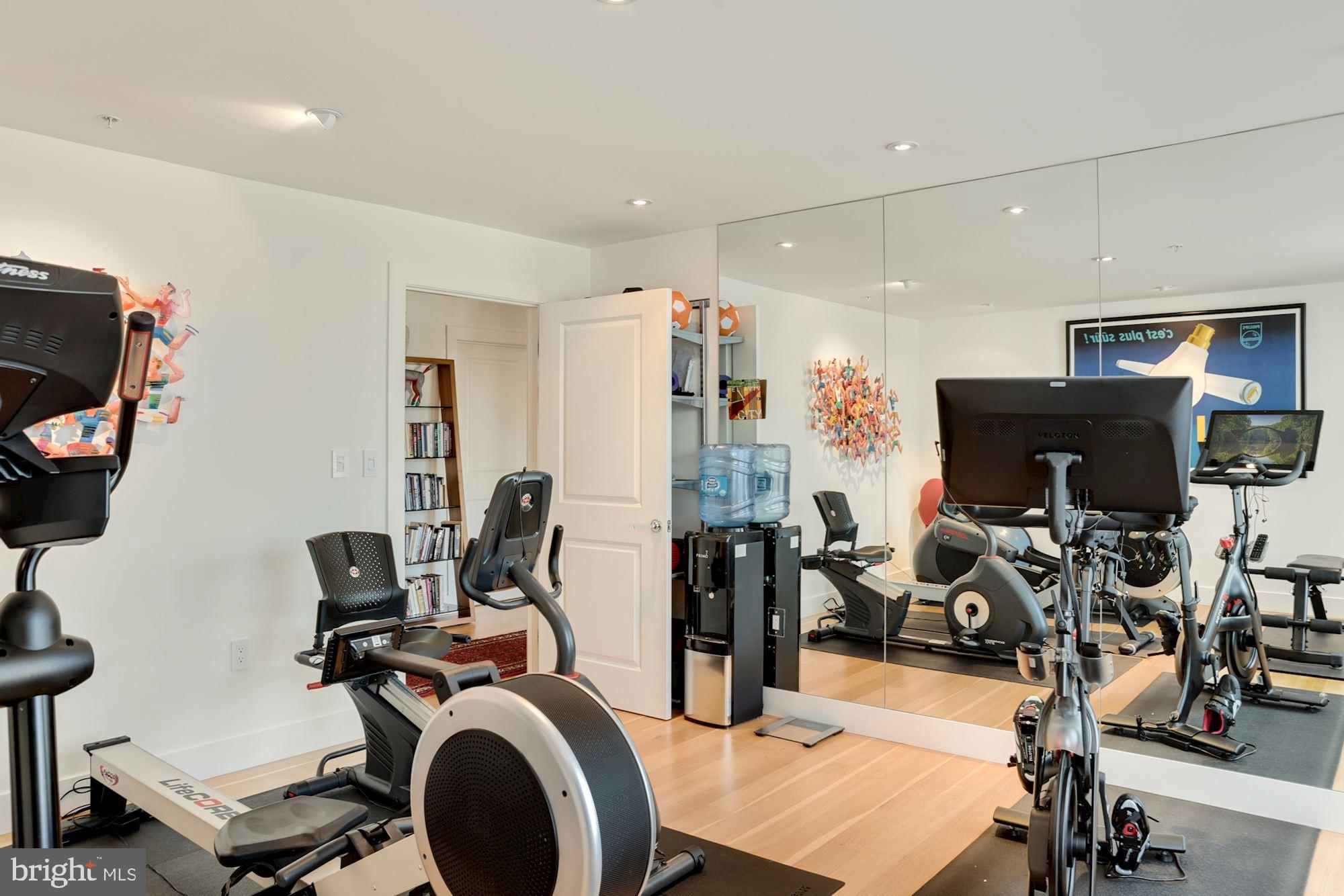 FRIENDSHIP HEIGHTS - Residential