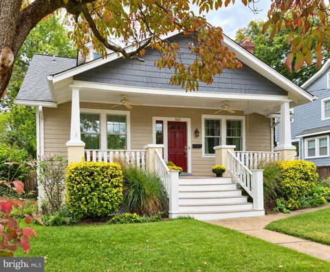 Photo of 3113 2nd Road N, ARLINGTON, VA 22201 (MLS # VAAR2080428)