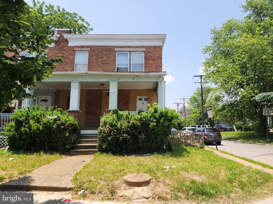 ONLINE AUCTION: Bidding begins 7/9/2025 @ 10:00 AM. Bidding ends 7/11/2025 @ 12:40 PM. List Price is Suggested Opening Bid. 2 Story Duplex End-Unit Porch-Front Townhouse in the Kernewood area of Baltimore City. Property is set as 2 units. Residents can enjoy the nearby attractions such as Sherwood Gardens, Medstar Good Samaritans Hospital, Morgan State University, John Hopkins University, Loyola University Baltimore, & Dewees Park. Easy Access to Major Traffic Artery York Road. Deposit: $15,000.