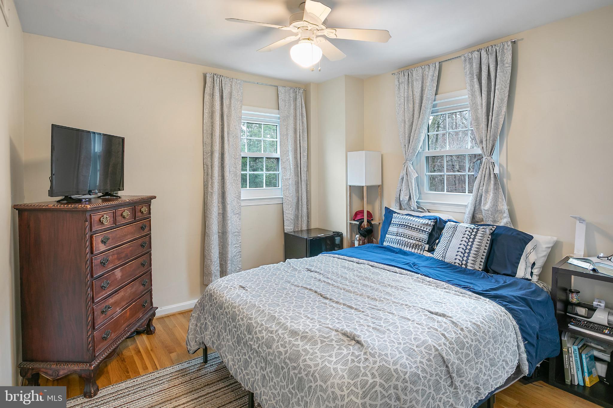 HAYFIELD FARM - Residential