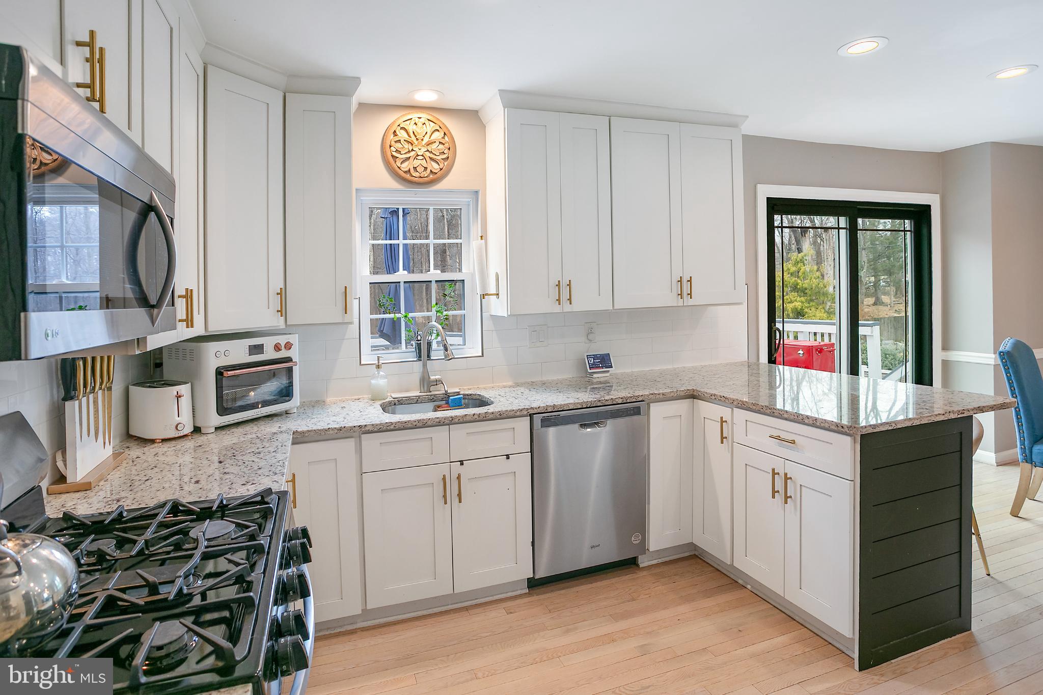 HAYFIELD FARM - Residential