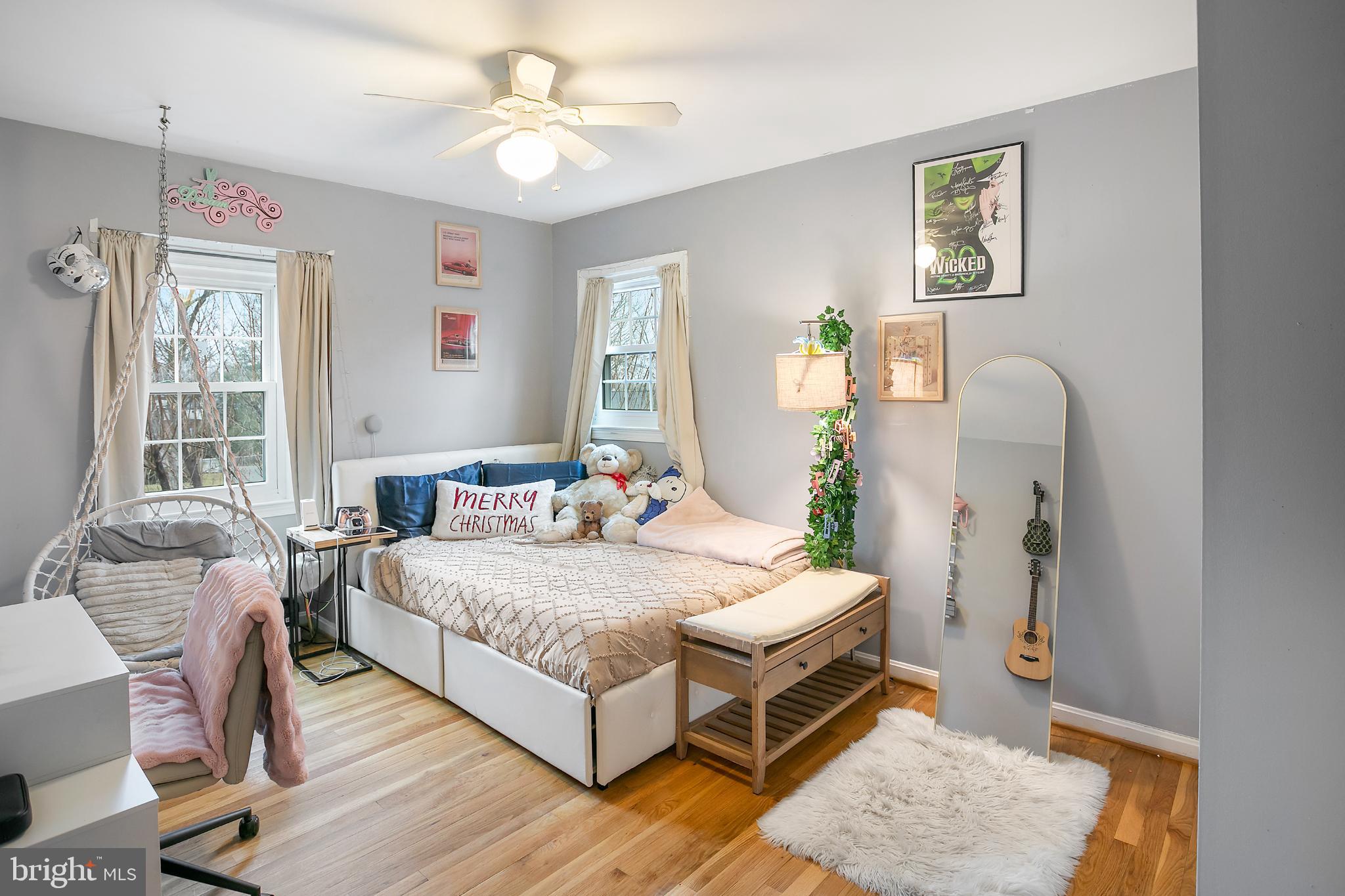 HAYFIELD FARM - Residential