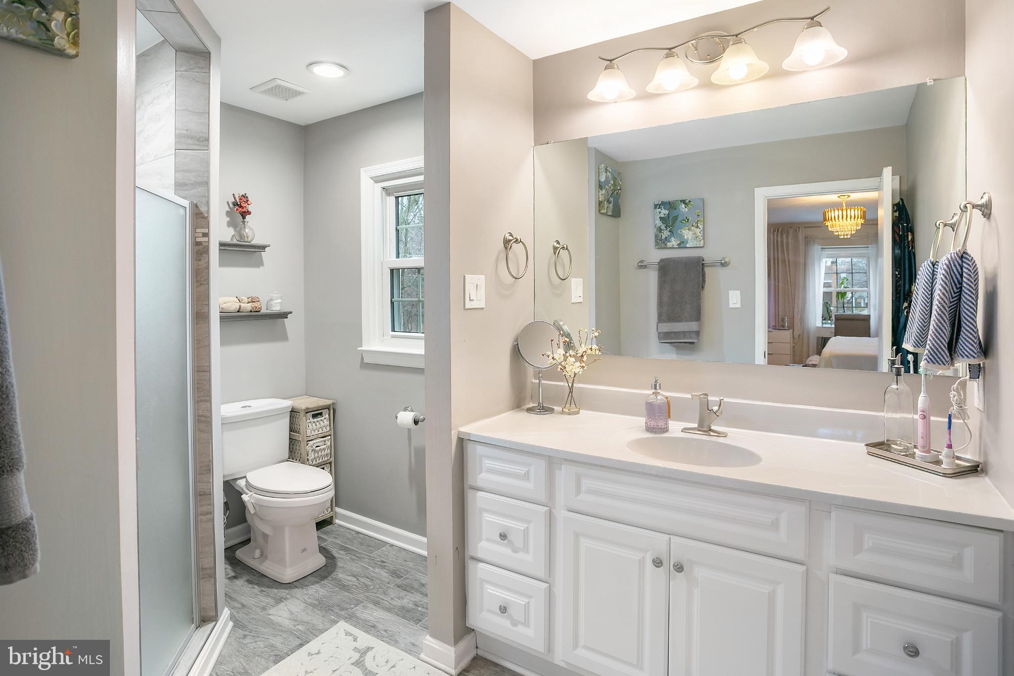 HAYFIELD FARM - Residential