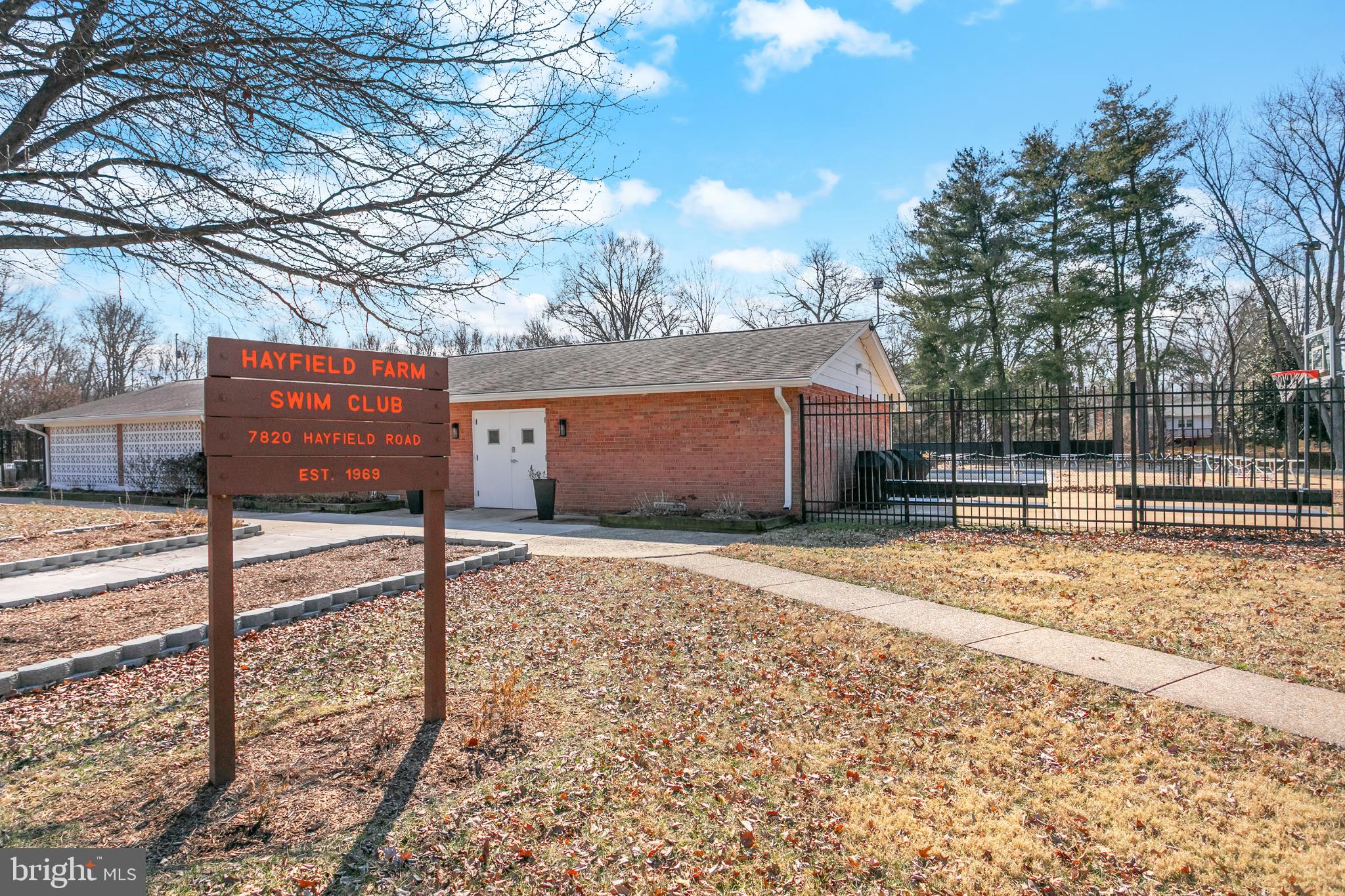 HAYFIELD FARM - Residential