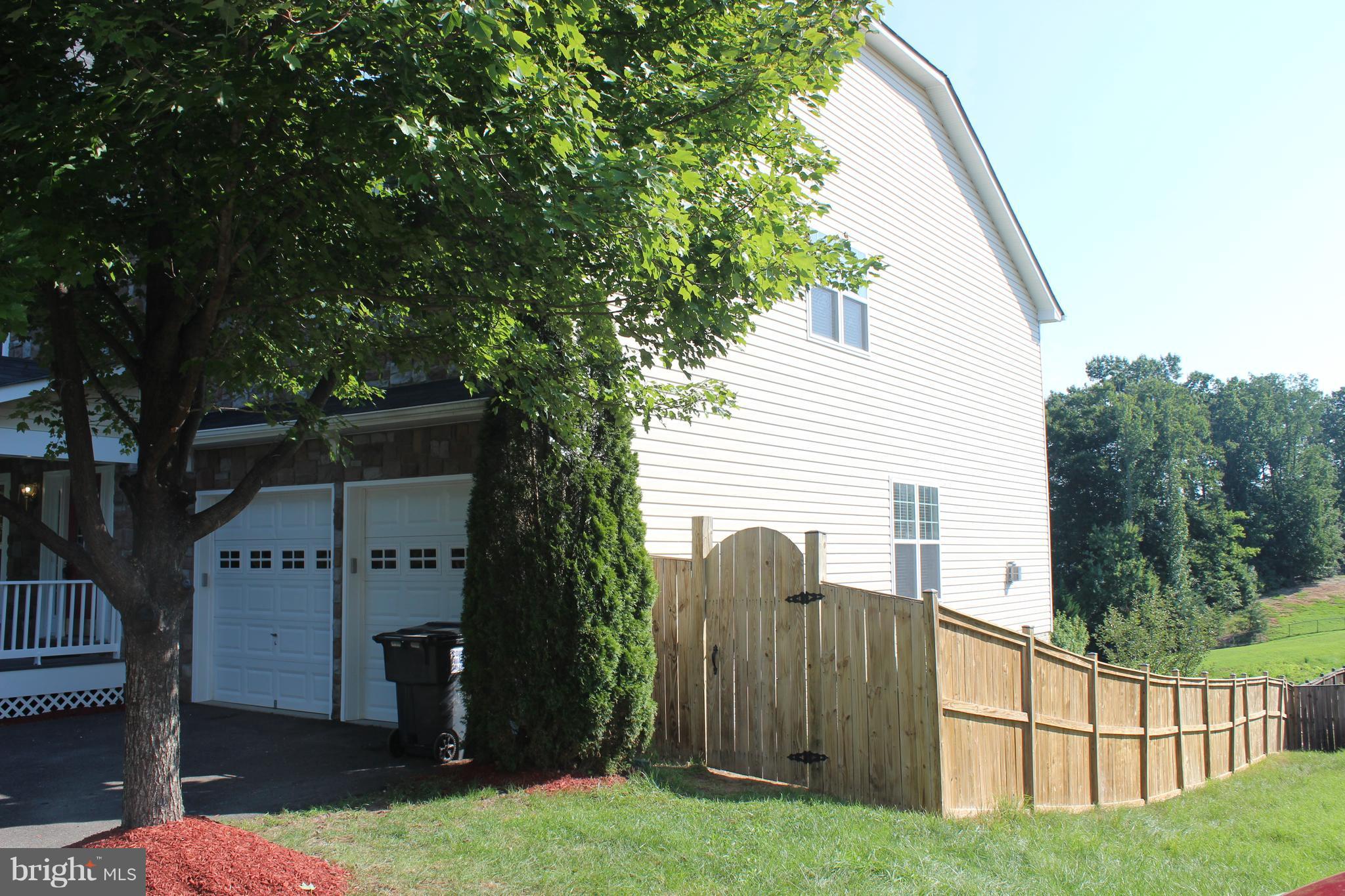 WILLOW PARK - Residential