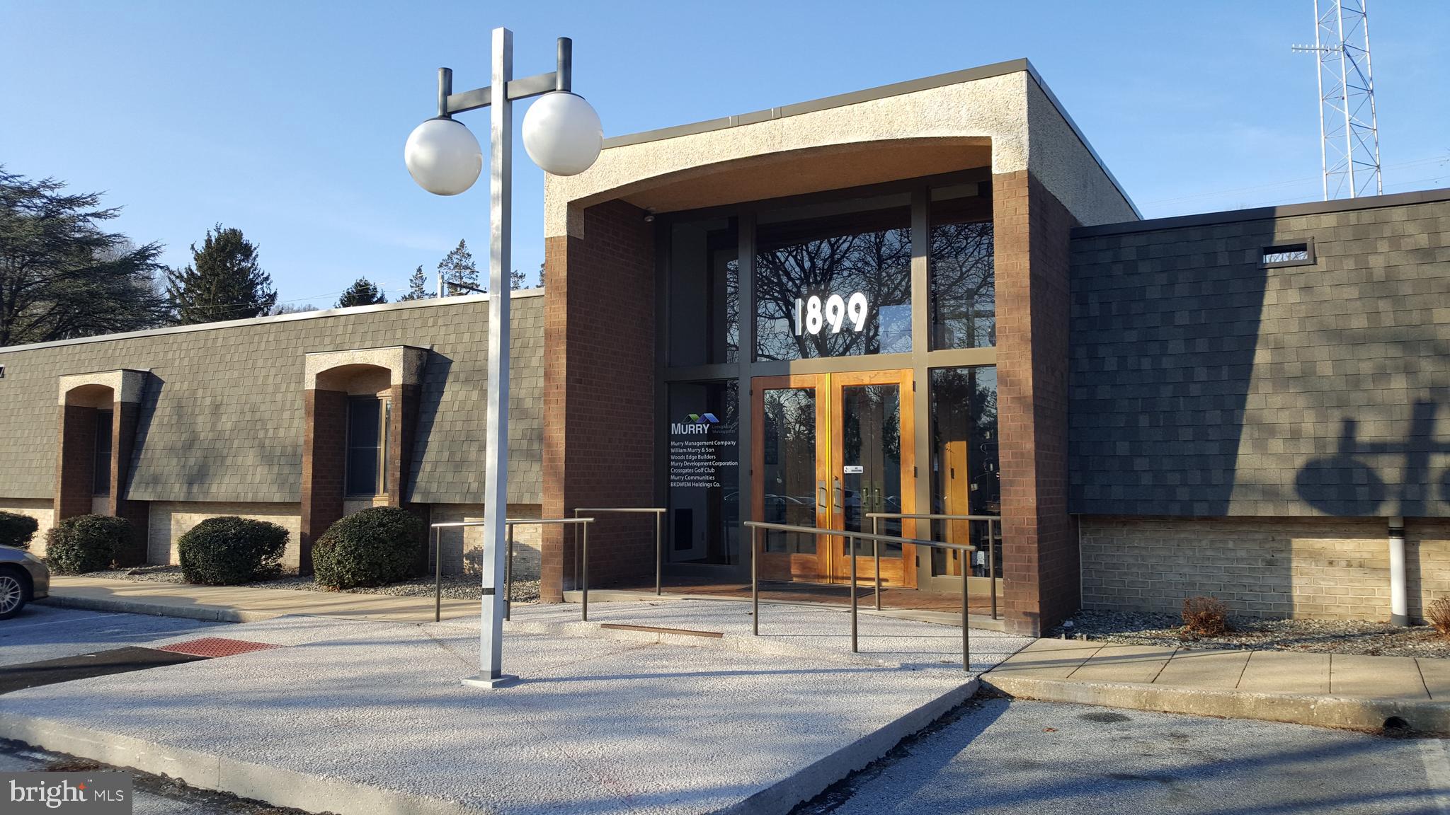 EXECUTIVE PARK NORTH - Commercial Lease
