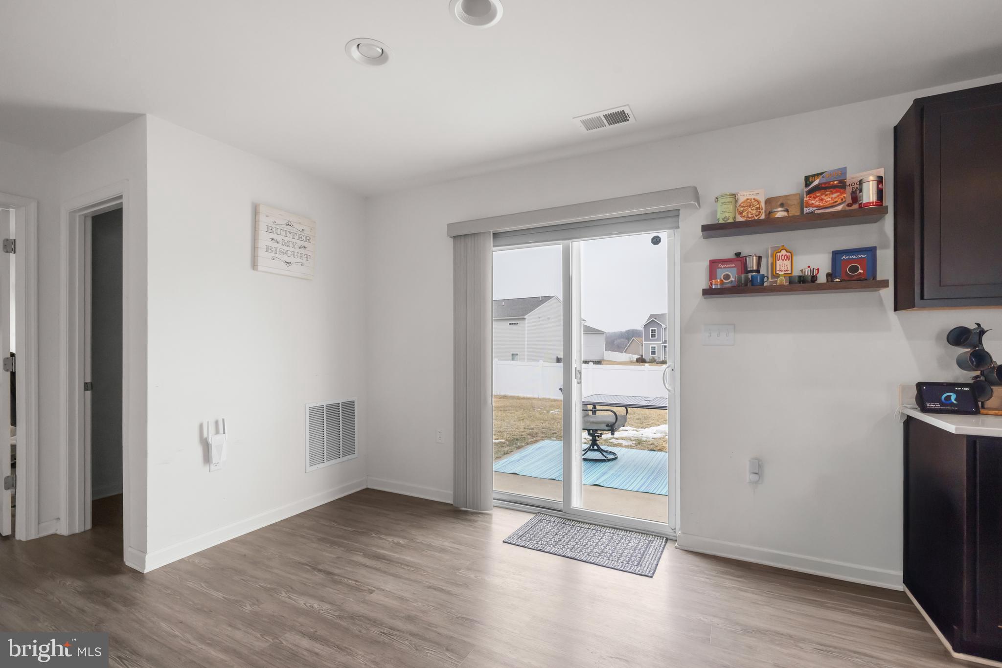 MORNING DOVE ESTATES - Residential