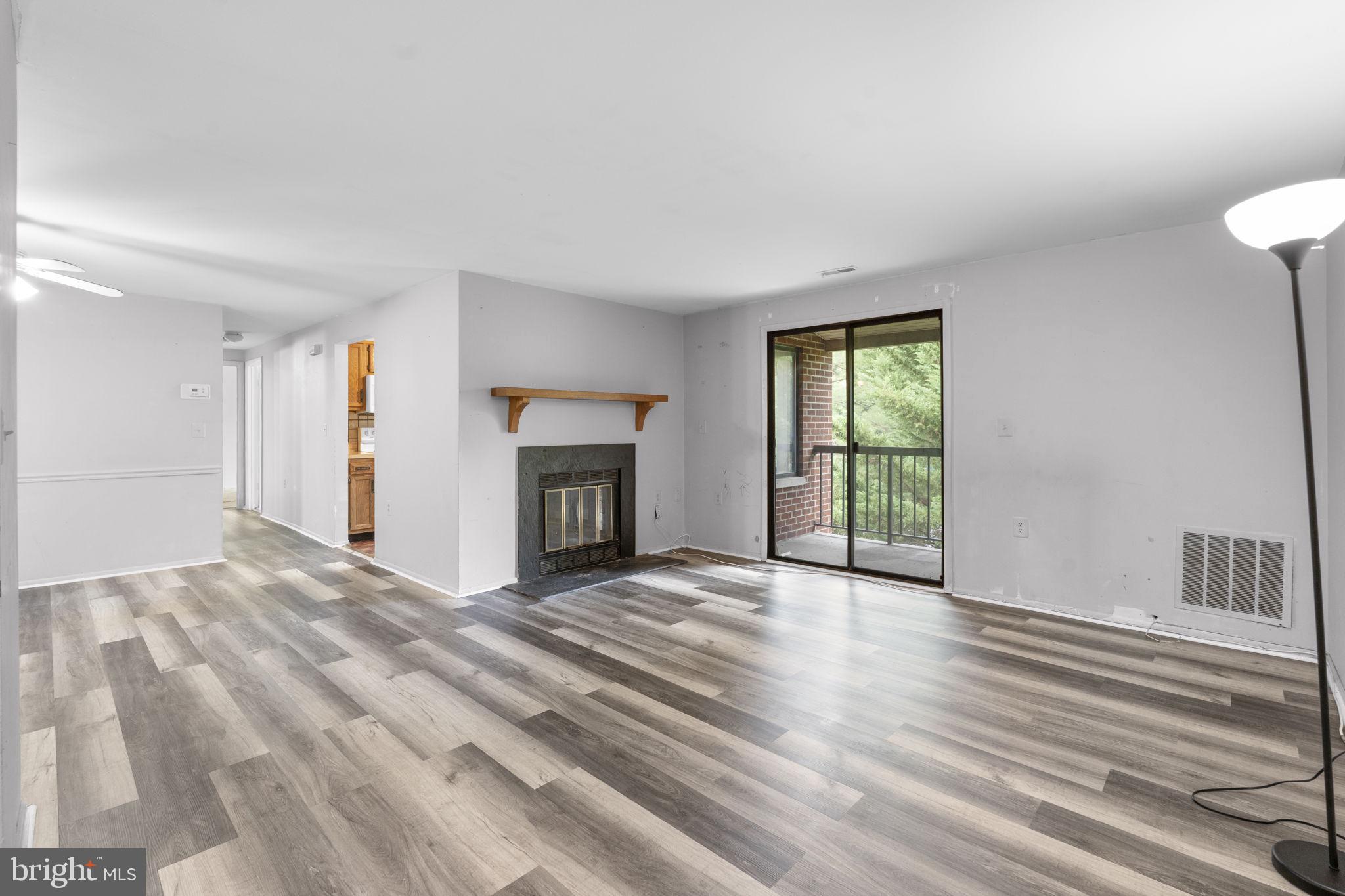 18204 SWISS CIRCLE 302