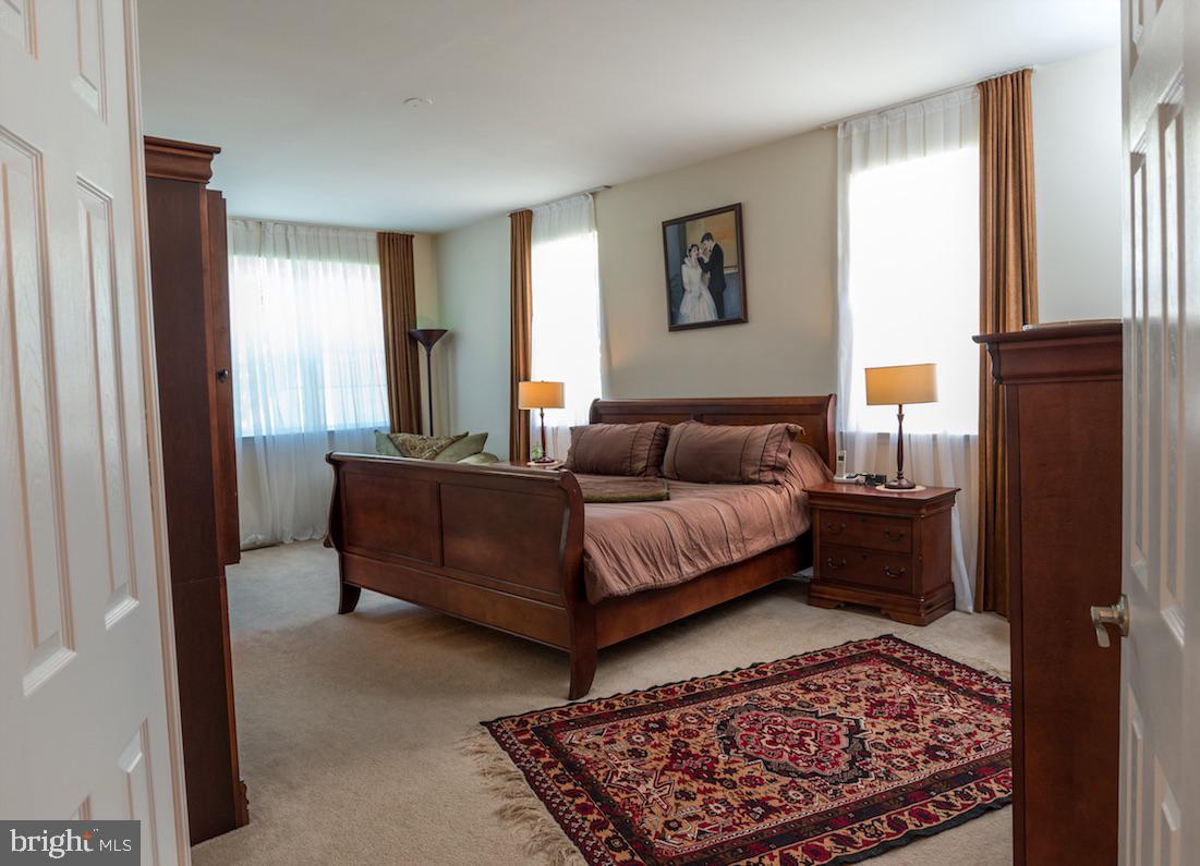 TAVISTOCK FARMS - Residential