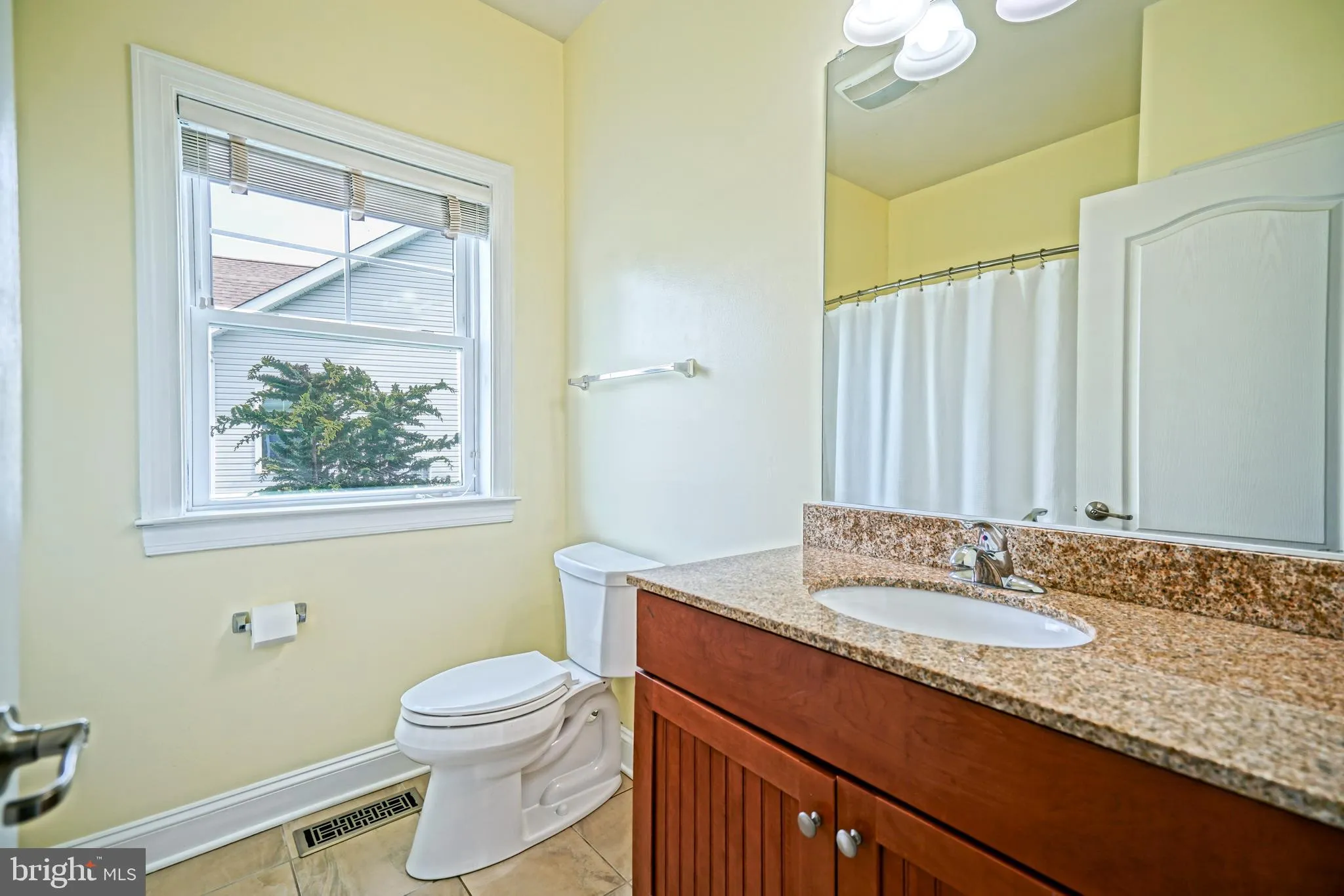 Lewes, Delaware 19958, United States, 5 Bedrooms Bedrooms, ,3 BathroomsBathrooms,Residential,Active,121642