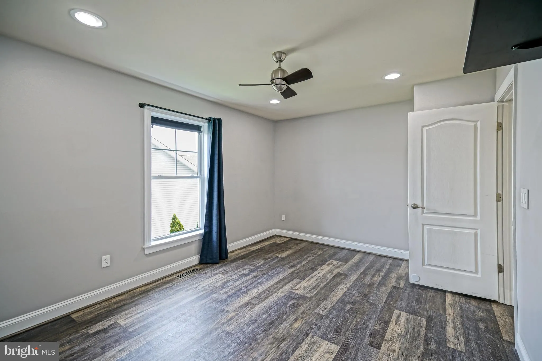 Lewes, Delaware 19958, United States, 5 Bedrooms Bedrooms, ,3 BathroomsBathrooms,Residential,Active,121642