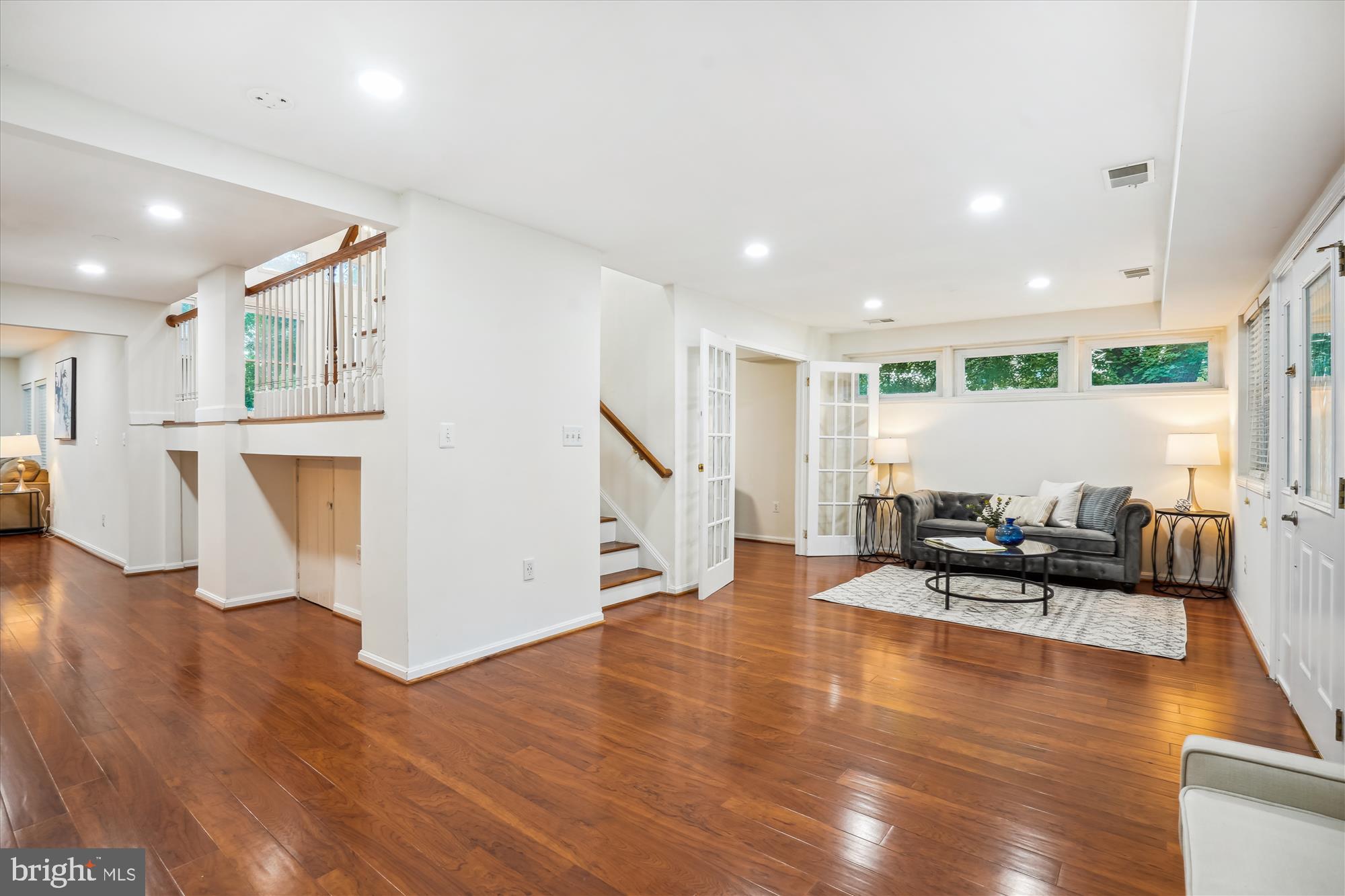 VIENNA WOODS - Residential Lease