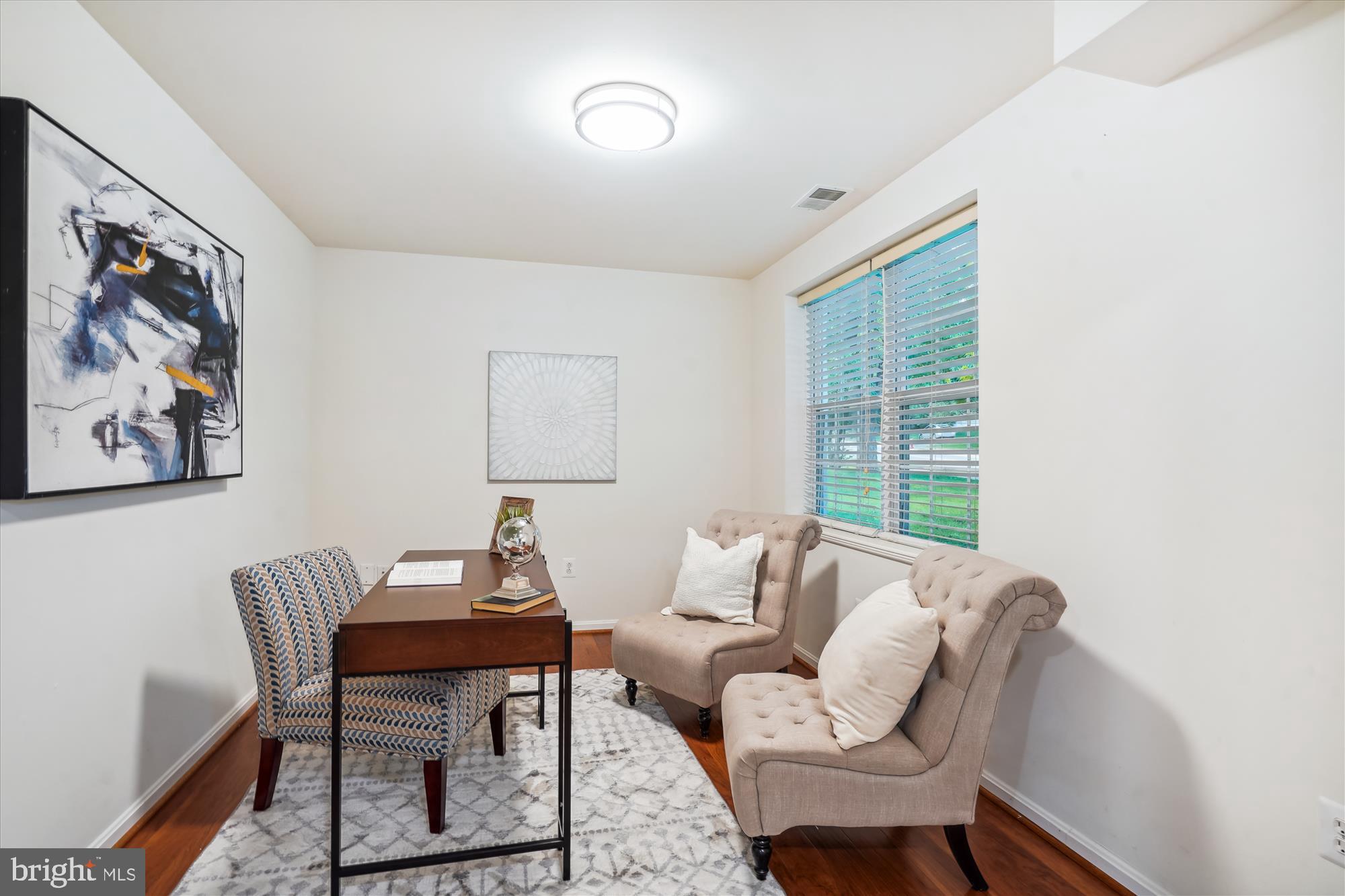 VIENNA WOODS - Residential Lease