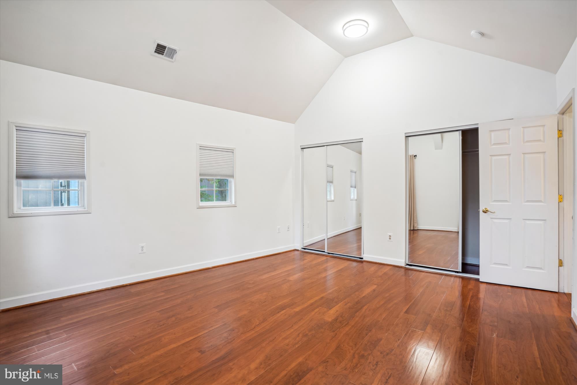 VIENNA WOODS - Residential Lease