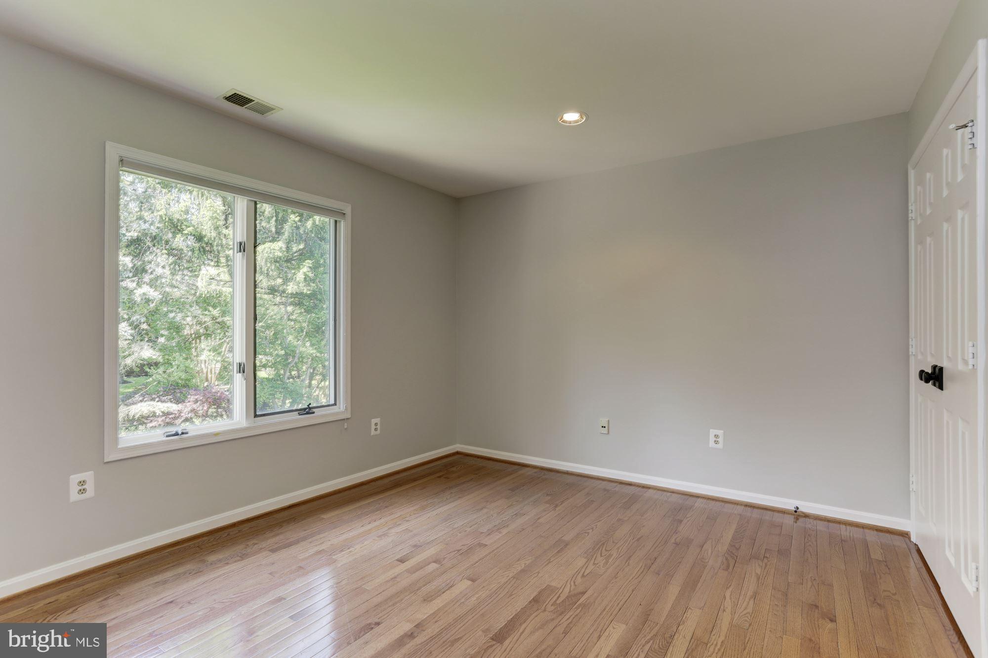 VILLAGE OF HICKORY RIDGE - Residential