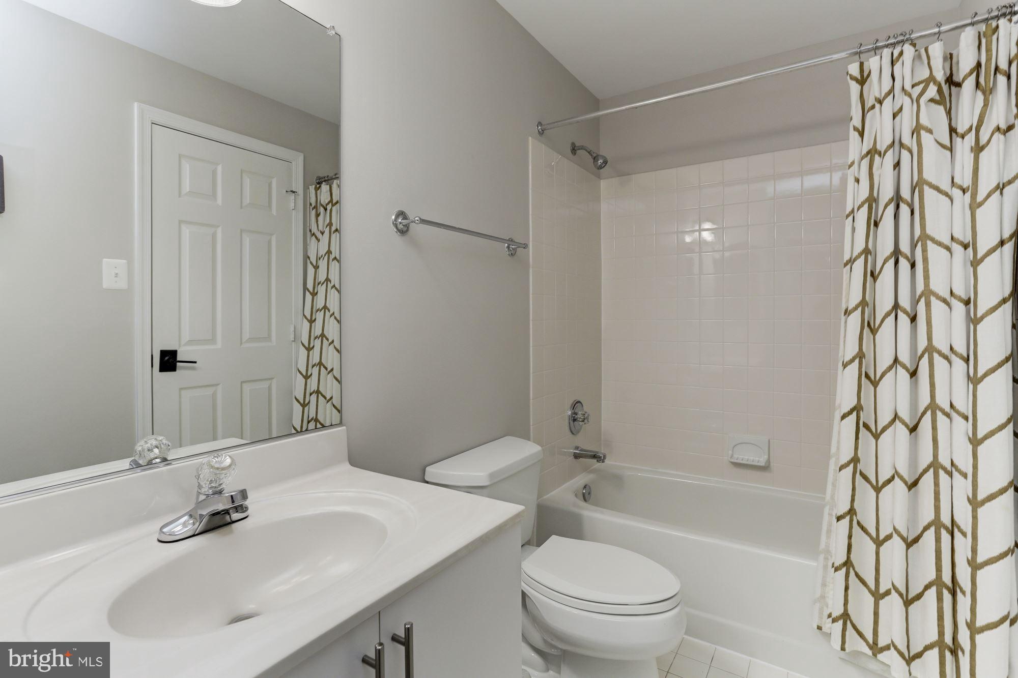 VILLAGE OF HICKORY RIDGE - Residential