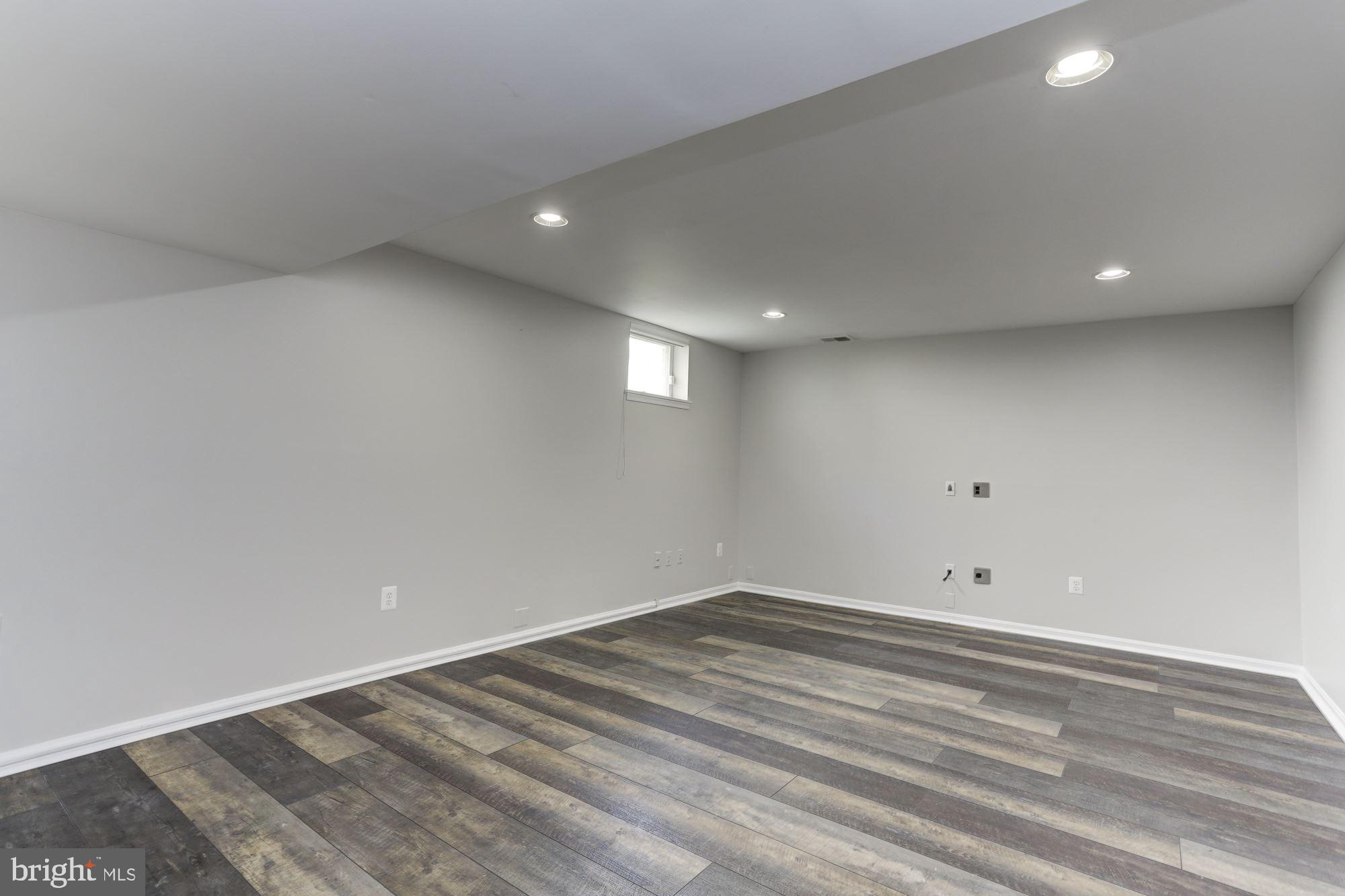 VILLAGE OF HICKORY RIDGE - Residential